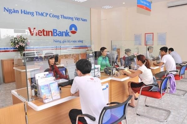 Tới ngân hàng VietinBank
