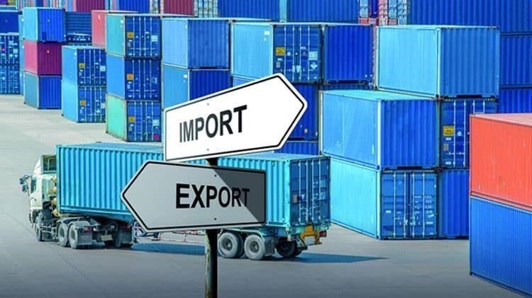 Hạn ngạch là một thuật ngữ trong lĩnh vực thương mại quốc tế, đề cập đến giới hạn hoặc giới hạn tối đa của hàng hóa hoặc dịch vụ mà một quốc gia cho phép nhập khẩu từ một quốc gia khác trong một khoảng thời gian nhất định.