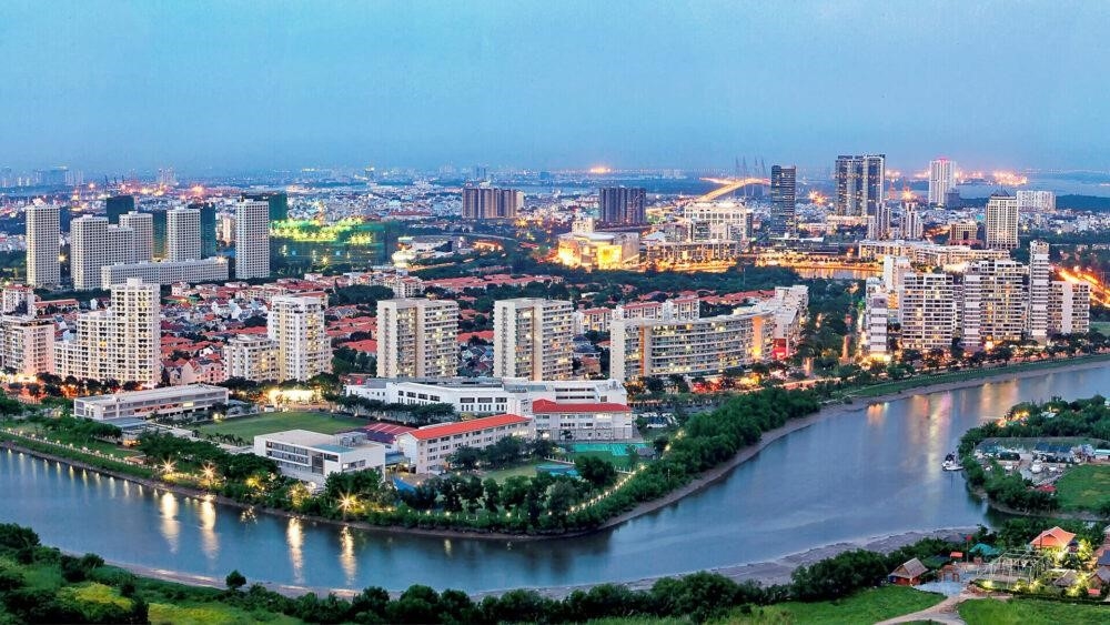 Khu đô thị Phú Mỹ Hưng nằm ở quận 7, thành phố Hồ Chí Minh, là một trong những khu đô thị hiện đại và phát triển nhất Việt Nam. Với hệ thống tiện ích đa dạng như trường học, bệnh viện, công viên, siêu thị, khu vui chơi giải trí, Phú Mỹ Hưng thu hút nhiều người dân đến sinh sống và làm việc.