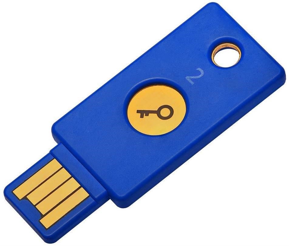 Yubico Security Key đảm bảo tài khoản của bạn được bảo vệ tốt hơn bao giờ hết.