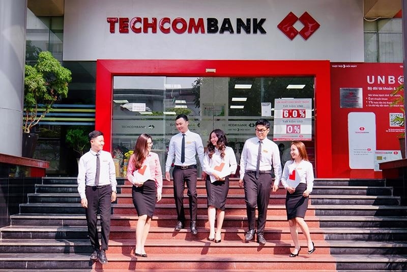 Techcombank là một trong những ngân hàng hàng đầu tại Việt Nam, được thành lập từ năm 1993, với mục tiêu cung cấp các dịch vụ tài chính đa dạng và chất lượng cao cho khách hàng.