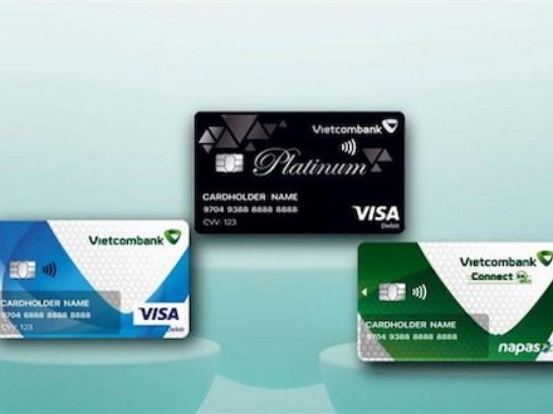 Thẻ ATM Vietcombank hỗ trợ khách hàng thực hiện các giao dịch thanh toán, chuyển tiền, rút tiền,... thuận tiện.